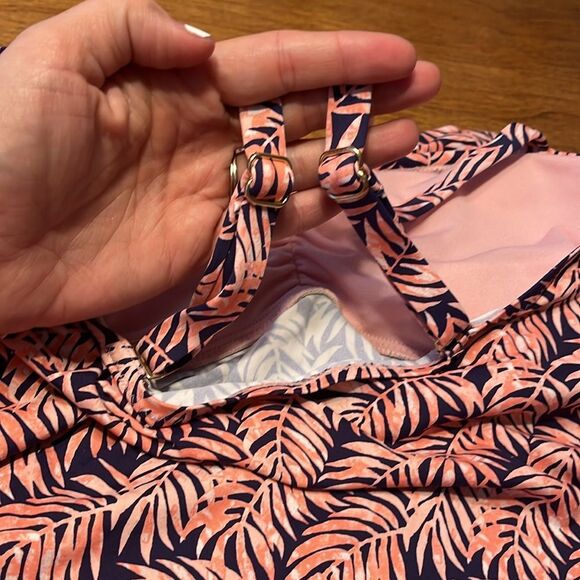 Leilani Pink and Navy Leaf Pattern Swim Tank - Picture 7 of 8